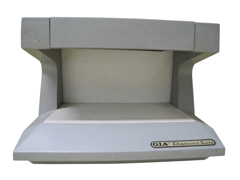 GIA Long Wave UV cabinet used for checking diamond fluorescence